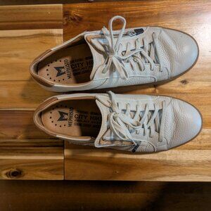Men's Mephisto City Hiker Leather Sneakers - Side Zip - Cream/Tan - size 10